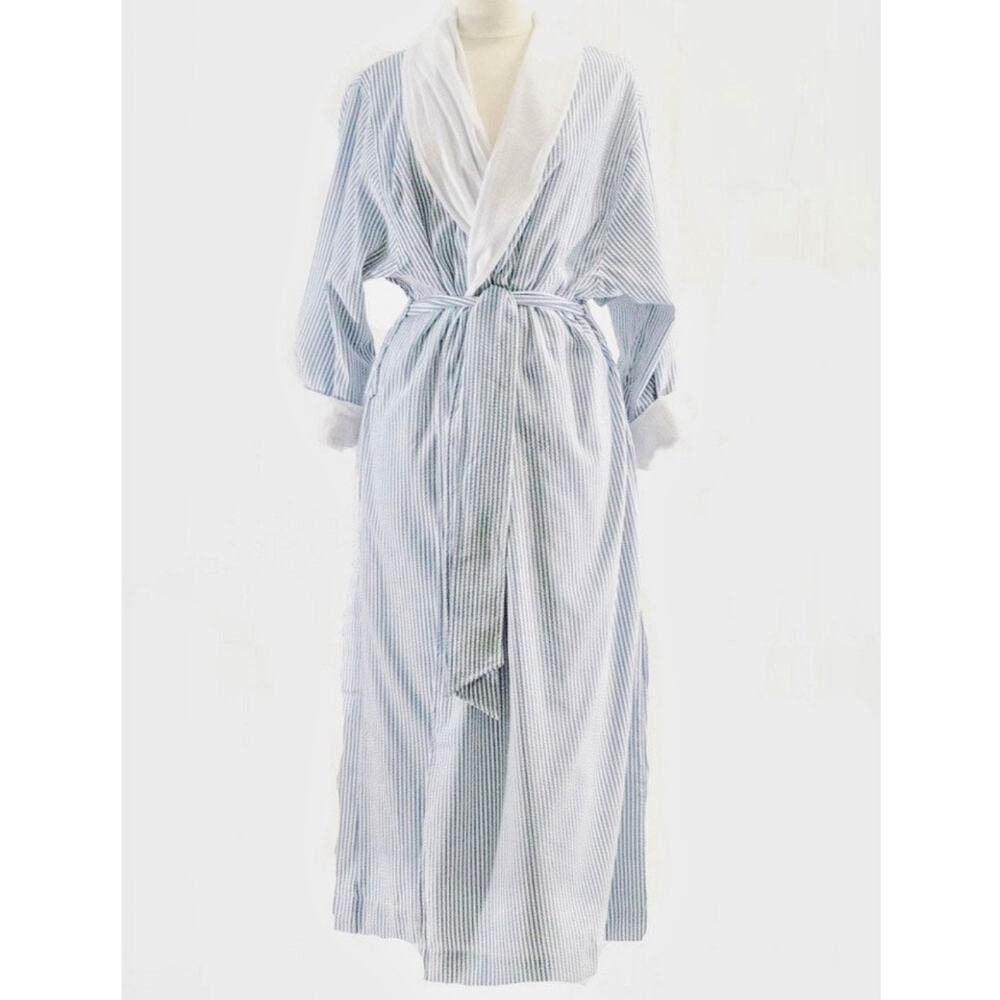 TELEGRAPH HILL | Seersucker Double Layer Bathrobe 100% Microfiber | White & Blue